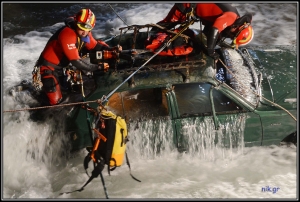 Ασκηση διάσωσης στον ποταμό Νέδοντα στην Καλαμάτα (βίντεο και φωτογραφίες)