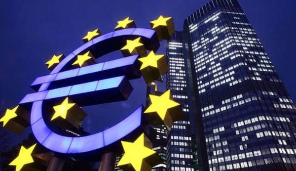 ΕΚΤ: Αυξήθηκαν οι κίνδυνοι για τη χρηματοπιστωτική σταθερότητα