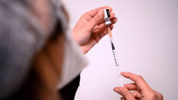 Μελέτη: Το εμβόλιο της Pfizer δείχνει να είναι αποτελεσματικό κατά των μεταλλάξεων