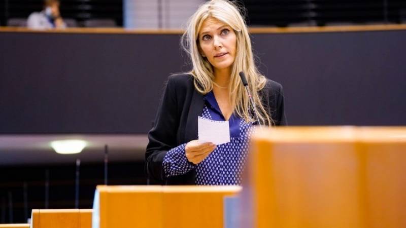 Ελεύθερη η Εύα Καϊλή για να επανέλθει στο Ευρωκοινοβούλιο (βίντεο)