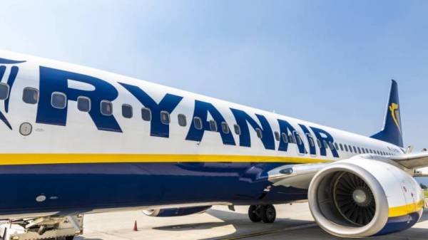 Η Ryanair δεν θα επαναλάβει τις πτήσεις, αν μένει άδειο το μεσαίο κάθισμα στα αεροπλάνα