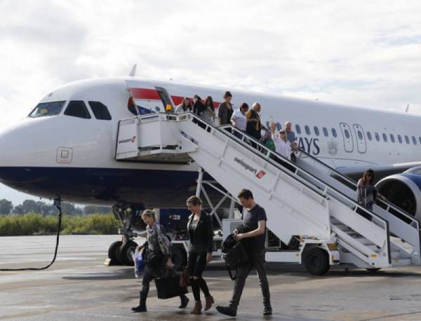 Διεθνείς πτήσεις 43.000 θέσεων το Σεπτέμβριο στην Καλαμάτα