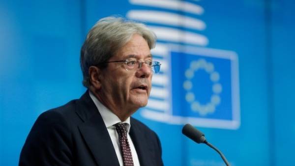 Τζεντιλόνι: «Διπλάσια ανάπτυξη του μέσου όρου της ευρωζώνης» έχει η Ελλάδα το 2023 στο 2,4%