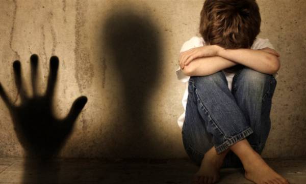 ΣΟΚ: 50χρονος κατηγορείται για ασέλγεια στον 4χρονο γιο του