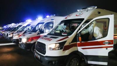 Κατάρρευση πολυκατοικίας στην Κωνσταντινούπολη - Διασώθηκαν 8 άνθρωποι - 6 αγνοούμενοι