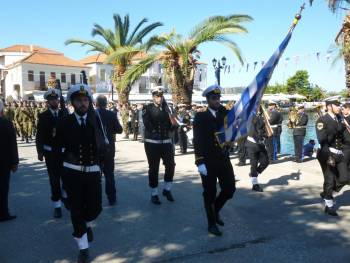 Η Πύλος γιόρτασε την επέτειο της Ναυμαχίας του Ναβαρίνου (βίντεο και φωτογραφίες)