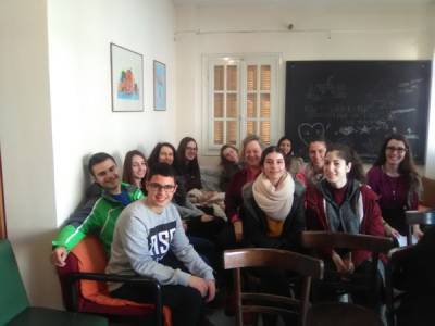 Μαθητές του 2ου Λυκείου στο Α΄ ΚΑΠΗ Καλαμάτας