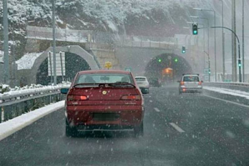 Πελοπόννησος: Προειδοποίηση &quot;Μορέα&quot; για τους οδηγούς στον αυτοκινητόδρομο λόγω καταιγίδων και χιονοπτώσεων