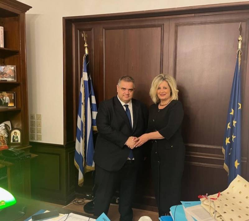 Συνάντηση Παν. Γεωργακοπούλου με Βασ. Σπανάκη: Υποσχέσεις για κλειστό γυμναστήριο στο Μελιγαλά