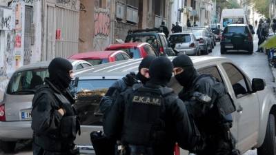 Στον εισαγγελέα οι 6 από τους 10 συλληφθέντες από την Αντιτρομοκρατική (βίντεο)