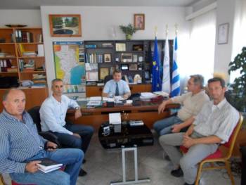 Περιπολίες της Πυροσβεστικής στην πόλη της Μεσσήνης