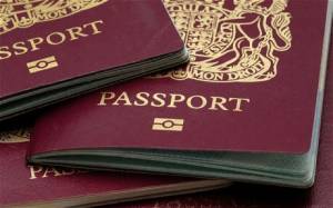 Τρεις ακόμα συλλήψεις για πλαστά διαβατήρια στο αεροδρόμιο Καλαμάτας