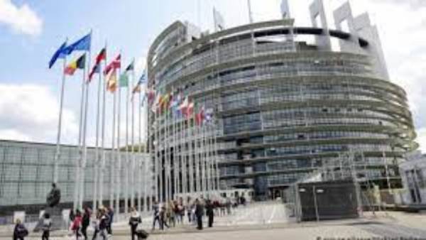 Το Ευρωπαϊκό Κοινοβούλιο ενέκρινε τον «Νόμο για την Ελευθερία των Μέσων Ενημέρωσης»