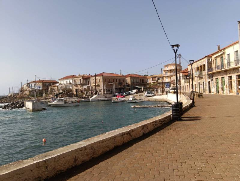 Προστασία κι ενίσχυση θέλει το λιμανάκι στον Αγιο Νικόλαο