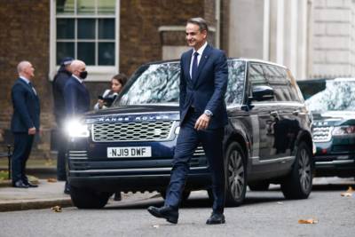 Συναντήσεις Μητσοτάκη στο Λονδίνο με κορυφαίους επενδυτές (βίντεο)