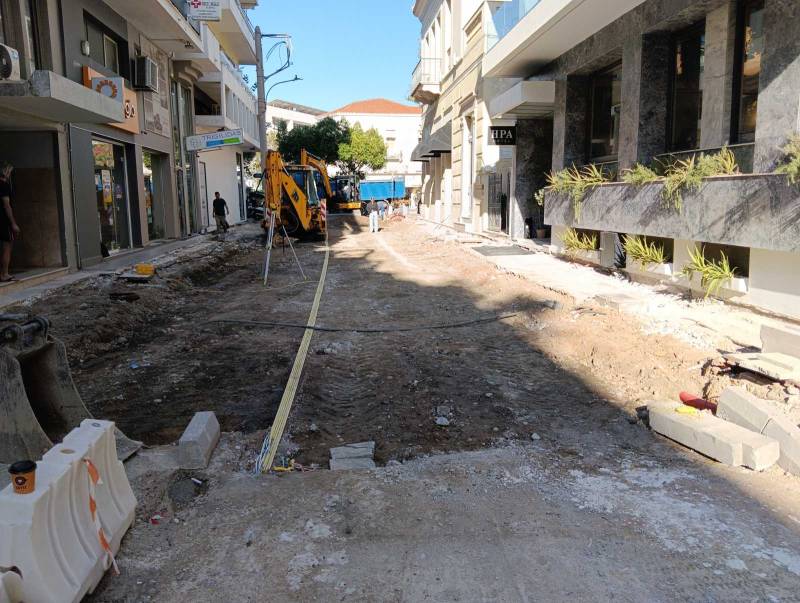 Εργασίες στην Πολυχάρους