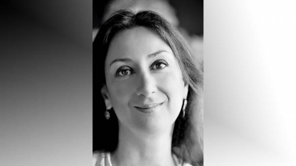 Παραδόθηκε στην ΕΛ.ΑΣ, 36χρονη που αναφέρεται ως πηγή της δημοσιογράφου που δολοφονήθηκε στη Μάλτα