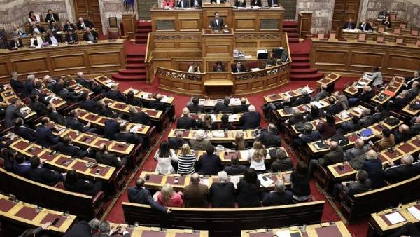 Βουλή: Στην Ολομέλεια η συμφωνία των Πρεσπών
