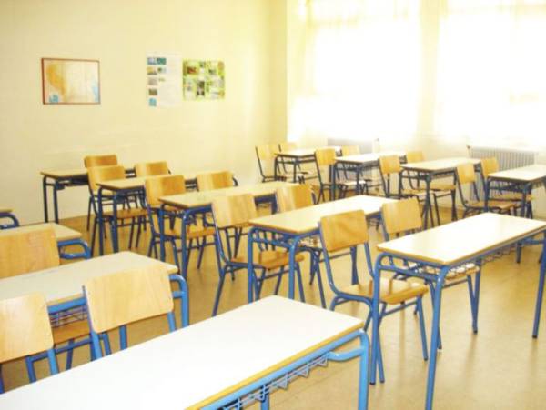Κορονοϊός: Καταγγελία της ΟΛΜΕ για «έκρηξη» κρουσμάτων μετά από σχολικές εκδρομές σε Σπάρτη, Γλυφάδα, Βύρωνα