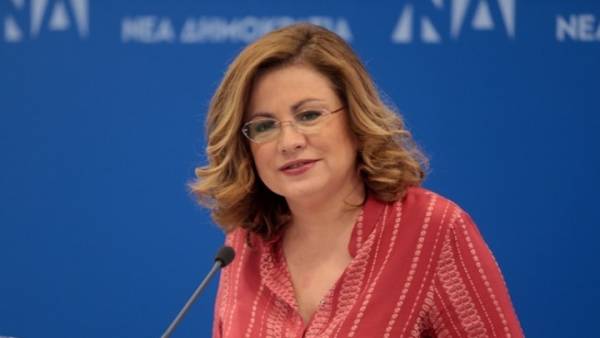 Η Σπυράκη μοναδική Ελληνίδα υποψήφια για το βραβείο «Ευρωβουλευτής της χρονιάς»