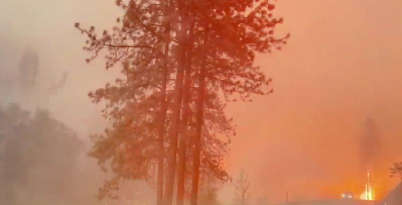 ΗΠΑ: Δύο νεκροί από τη μεγάλη πυρκαγιά στην Καλιφόρνια