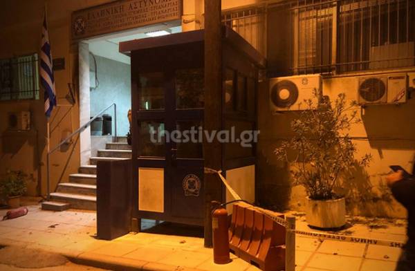 Θεσσαλονίκη: Μολότοφ στο αστυνομικό τμήμα της Τούμπας