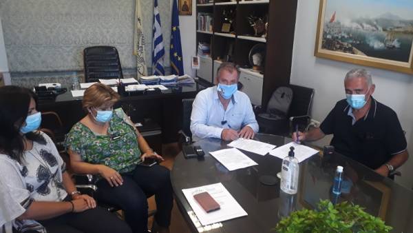Δήμος Πύλου - Νέστορος: Υπογραφή σύμβασης για την αποχέτευση σε Αμπελόφυτο και Κορυφάσιο