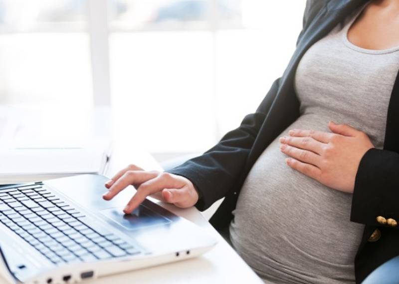 Υπ. Εργασίας: Χρήσιμες πληροφορίες για την ειδική παροχή προστασίας της μητρότητας σε ελεύθερες επαγγελματίες