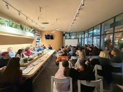 Καλαμάτα: Ισχυρά μηνύματα στην εκδήλωση για την Παγκόσμια Ημέρα ενάντια στη Βία κατά των Γυναικών