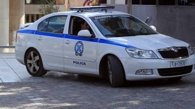 Νάουσα: Προσποιήθηκαν τις πελάτισσες και έκλεψαν κοσμήματα αξίας 30.000 ευρώ