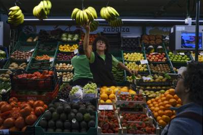 Ισπανία: Παρατείνεται για έξι μήνες η κατάργηση του ΦΠΑ σε βασικά προϊόντα διατροφής