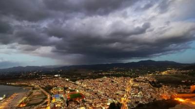 Τοπικές βροχές και σποραδικές καταιγίδες αύριο στα ανατολικά και νότια - Νέα πτώση της θερμοκρασίας