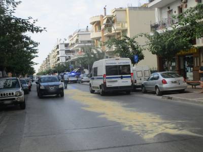 Καλαμάτα: Λάδια στο οδόστρωμα της Φαρών (φωτο)