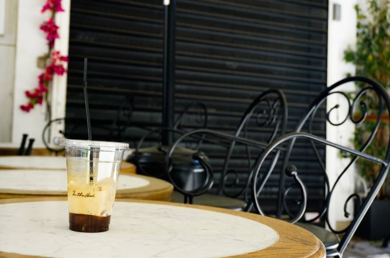 Take away: Σταθερές οι τιμές στον καφέ - Δεν επηρεάζει την τιμή του το τέλος ανακύκλωσης