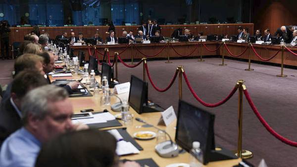 Αισιοδοξία ότι το Eurogroup θα εγκρίνει την ολοκλήρωση της γ΄αξιολόγησης