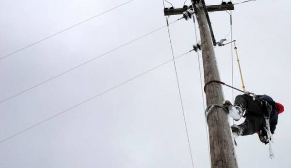 ΔΕΔΔΗΕ: Αποκαταστάθηκε η ηλεκτροδότηση στα Βίλια Αττικής