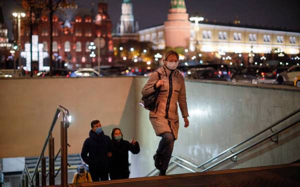 Πάνω από 19.000 τα νέα κρούσματα κορονοϊού στη Ρωσία
