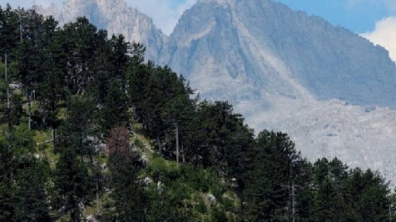 Εντοπίστηκε χωρίς τις αισθήσεις του ο 74χρονος ορειβάτης στο Βελούχι - Σε εξέλιξη η ανάσυρση και μεταφορά του