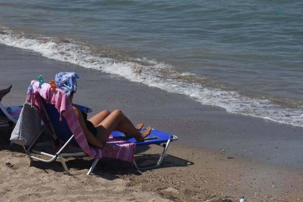 Σάκης Αρναούτογλου: Έρχεται έντονο κύμα ζέστης