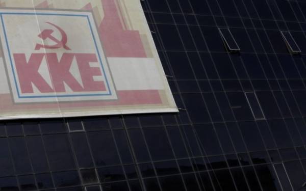 Πρόταση δημοψηφίσματος θα καταθέσει και το ΚΚΕ