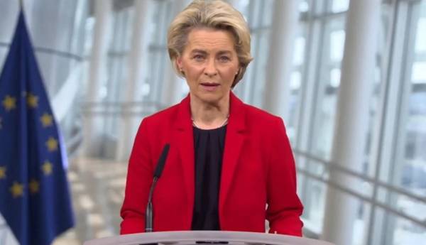 Ούρσουλα φον ντερ Λάιεν: Χρειαζόμαστε πράξεις για να εμπιστευτούμε τα λόγια της Μόσχας