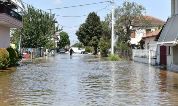 Με μισό εκατομμύριο ευρώ ενισχύει τους πλημμυροπαθείς της Θεσσαλίας η Ενωση Ασφαλιστικών Εταιριών Ελλάδος