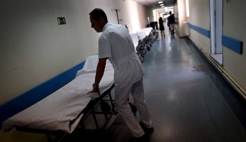 Νοσοκομεία: Τριτοκοσμικές σκηνές στις εφημερίες - Συναγερμός για τα ράντζα στο υπ. Υγείας