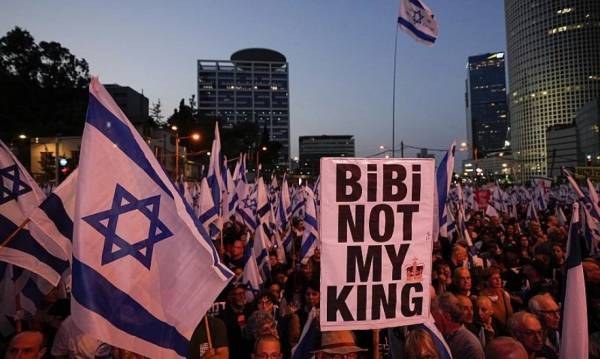 Δεκάδες χιλιάδες πολίτες διαδήλωσαν στο Ισραήλ κατά της αμφιλεγόμενης μεταρρύθμισης του δικαστικού συστήματος