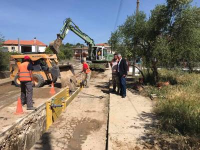 Προχωρούν οι εργασίες στο δίκτυο αποχέτευσης στη Γιάλοβα