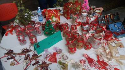 Καλαμάτα: Χριστουγεννιάτικο μπαζάρ από τα Παιδικά Χωριά SOS