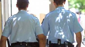 Επανέρχεται από τη Δευτέρα ο Αστυνομικός της Γειτονιάς πιλοτικά σε Αθήνα και Θεσσαλονίκη
