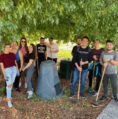 Συνεχίζεται η διανομή των οικιακών κομποστοποιητών