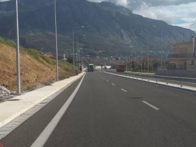 Σβηστά τα φανάρια στον περιφερειακό της Καλαμάτας