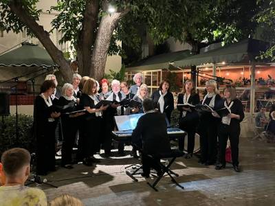 Η Διεθνής Χορωδία &quot;Allegri&quot; καλωσόρισε το καλοκαίρι